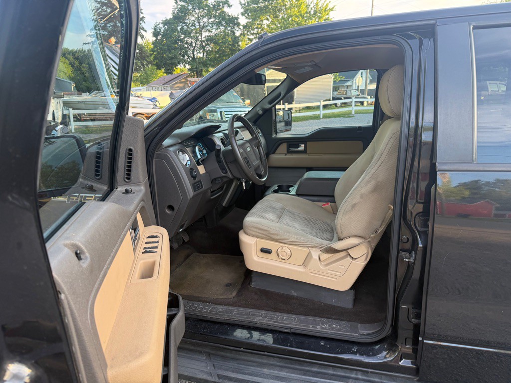 2014 Ford F-150 Image 9