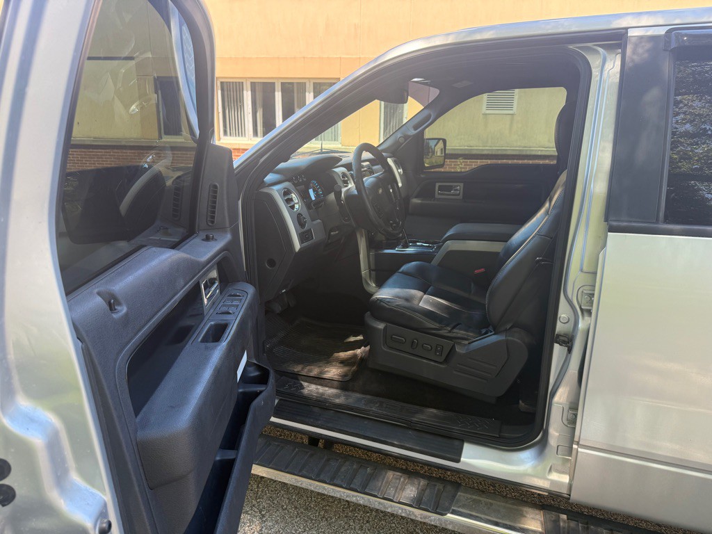 2011 Ford F-150 Image 9