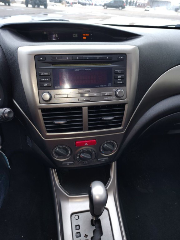 2010 Subaru Impreza Image 11