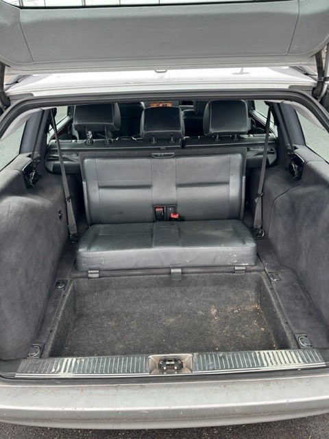 2000 Mercedes-Benz E-Class Image 7