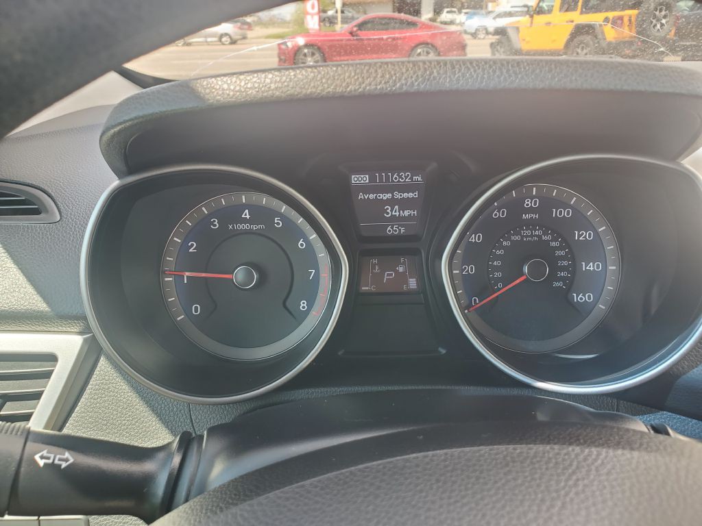 2017 Hyundai Elantra Image 7