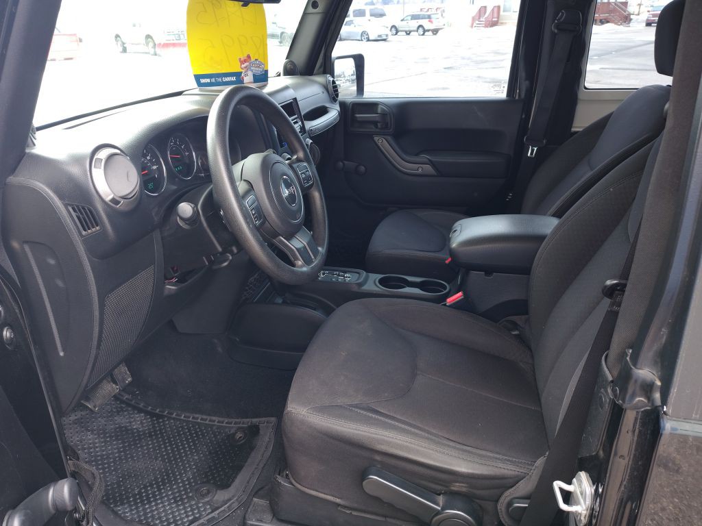 2013 Jeep Wrangler Image 8