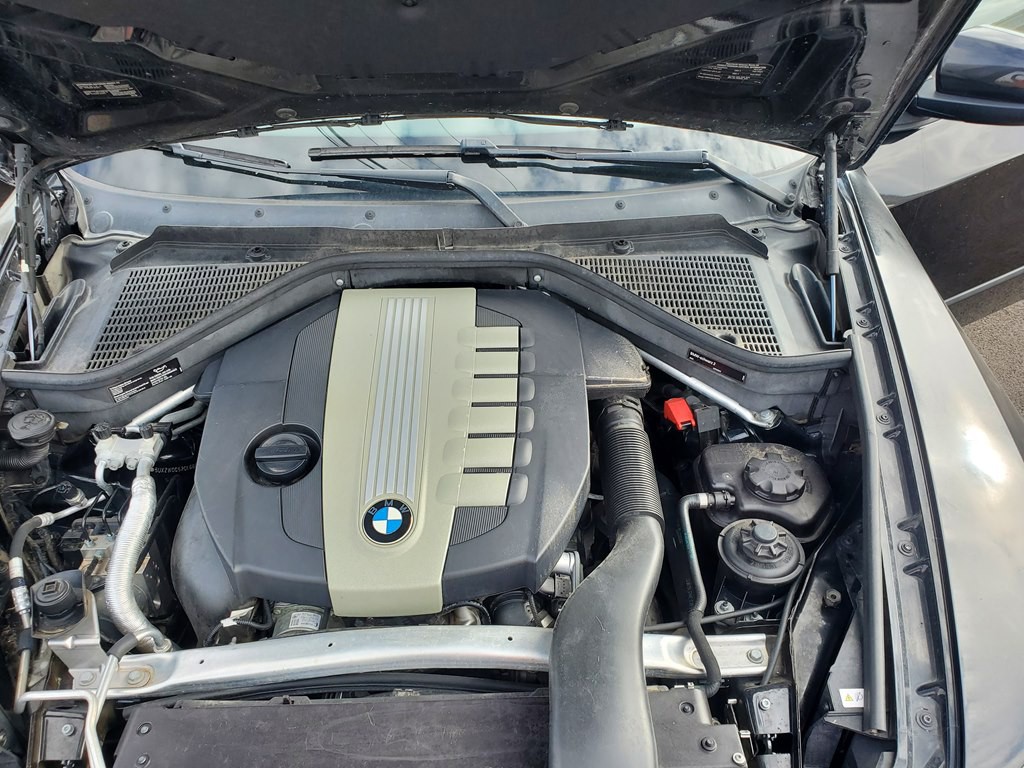 2012 BMW X5 Image 8