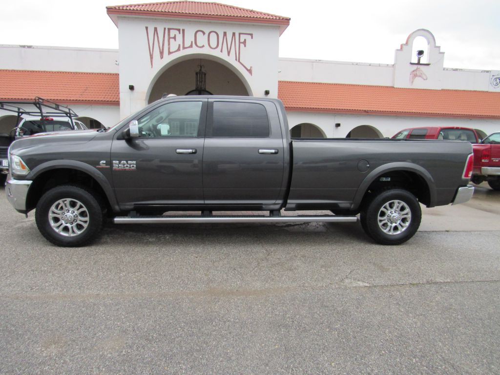 2018 RAM 3500 Image 1