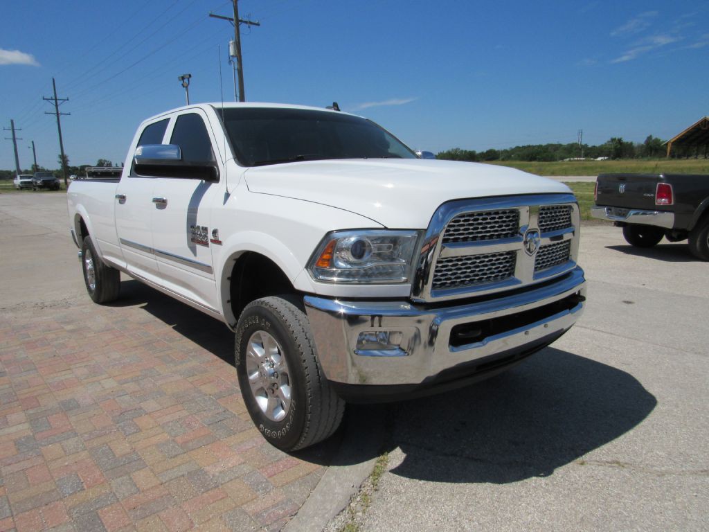 2014 RAM 3500 Image 4