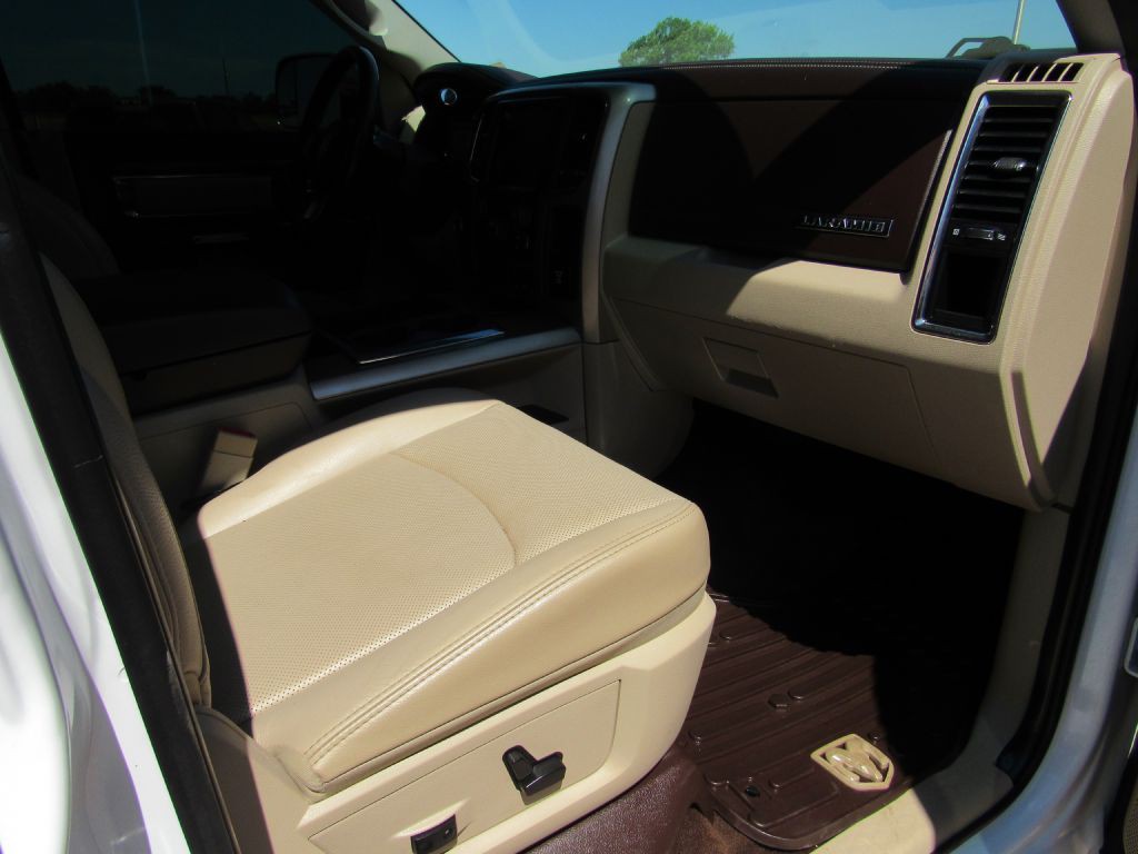 2014 RAM 3500 Image 8