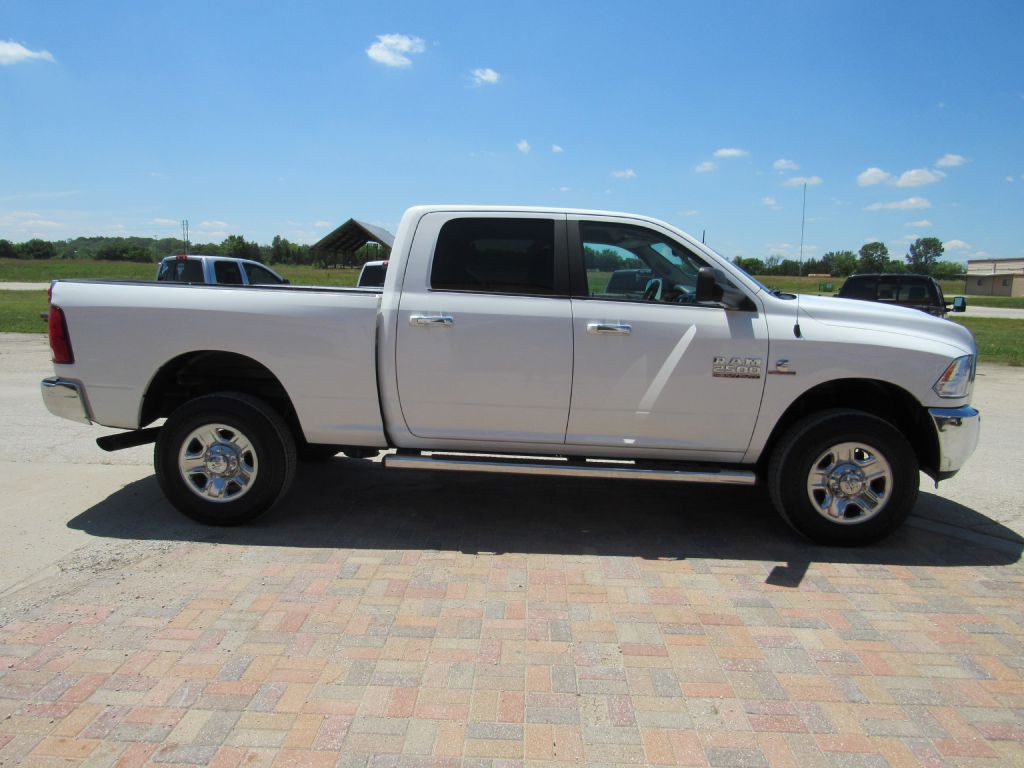 2018 RAM 2500 Image 2