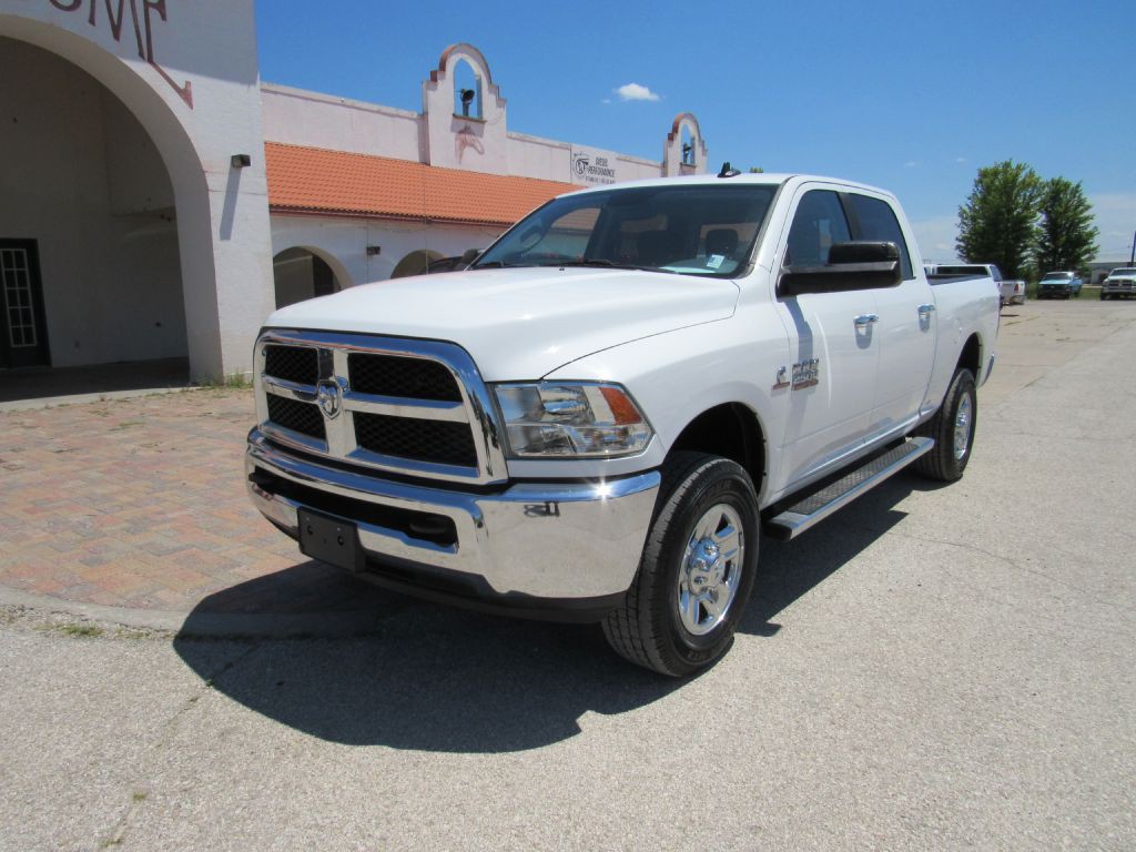 2018 RAM 2500 Image 3