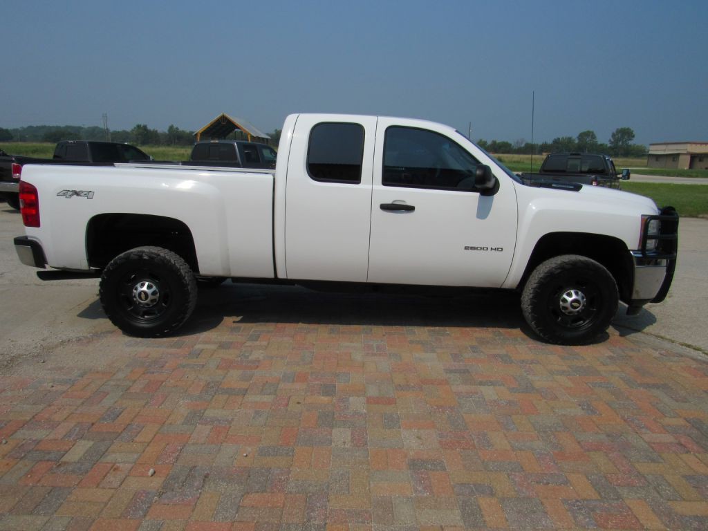 2012 Chevrolet Silverado 1500 Image 2
