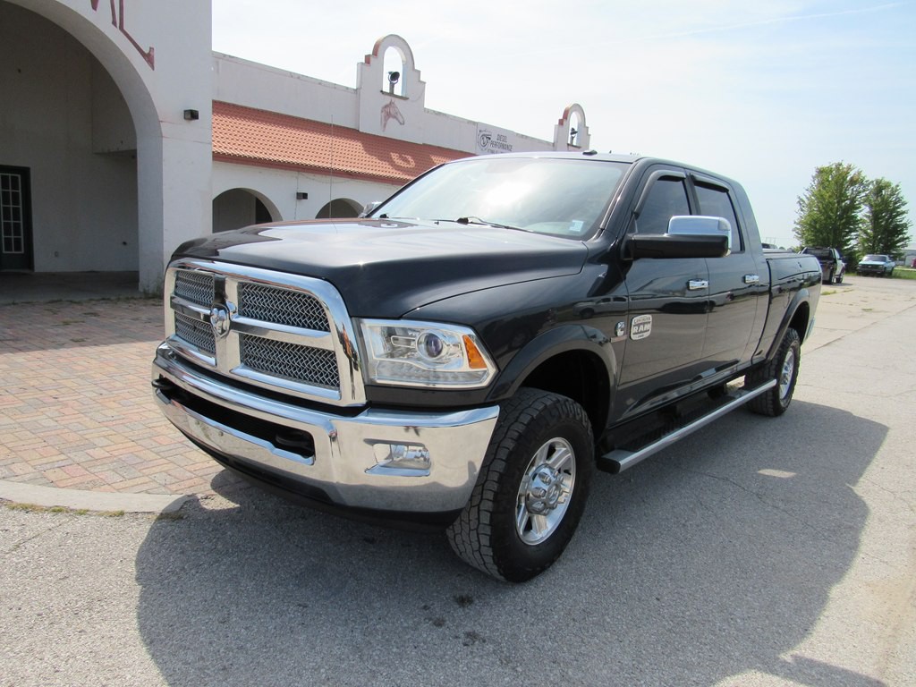 2013 RAM 2500 Image 3