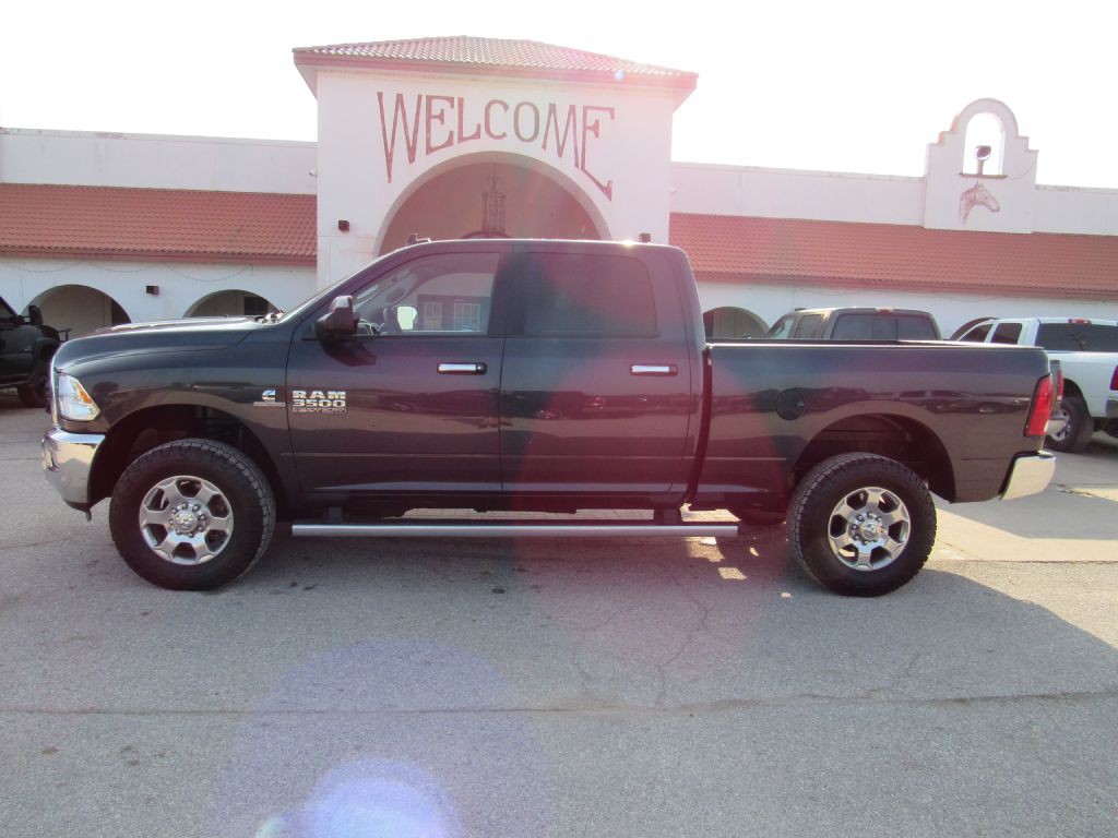 2018 RAM 3500 Image 1