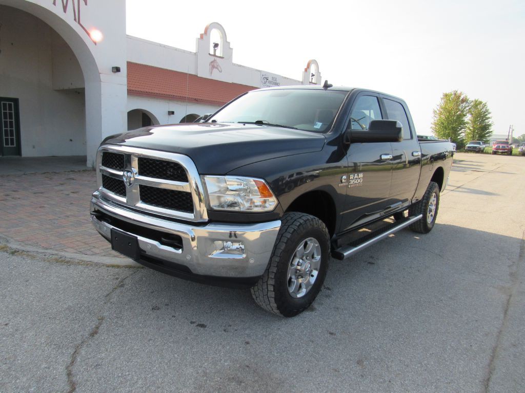 2018 RAM 3500 Image 4
