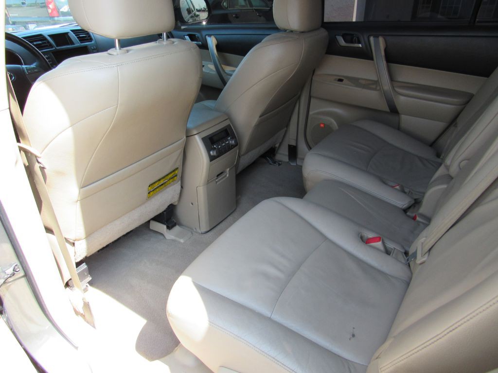 2009 Toyota Highlander Image 9