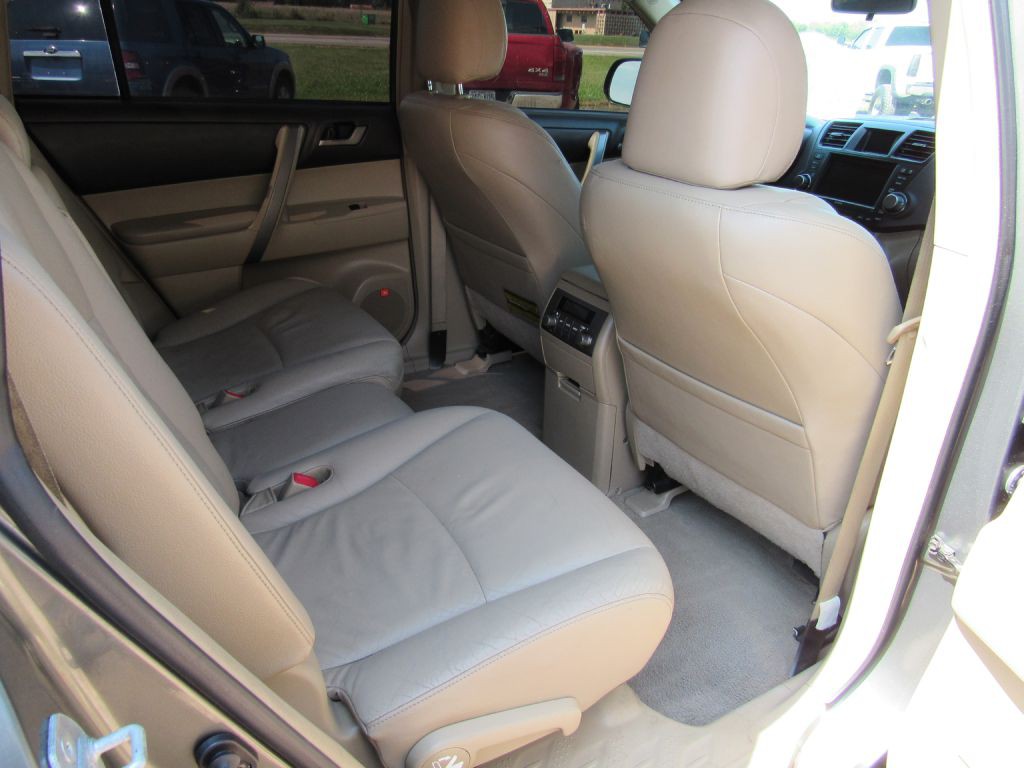 2009 Toyota Highlander Image 10