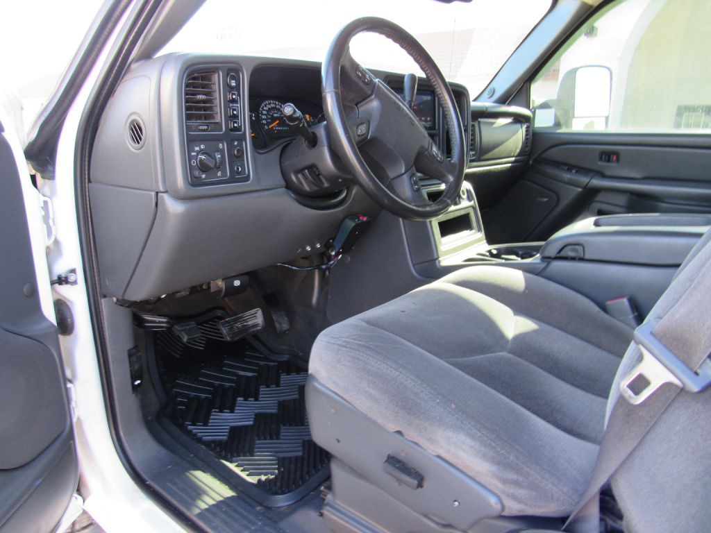 2006 GMC Sierra Image 7