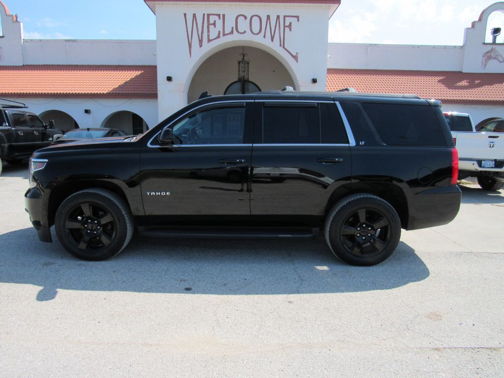 2017 Chevrolet Tahoe Image 1