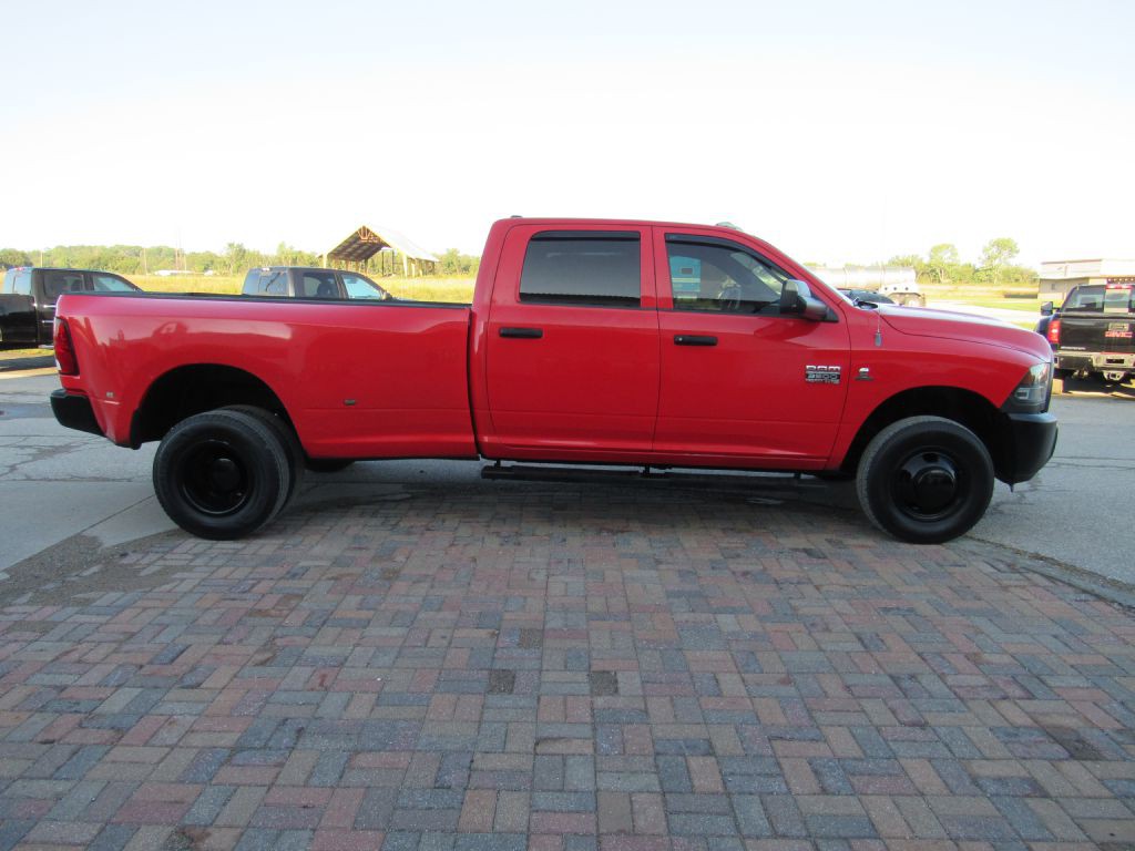 2010 Dodge Ram 3500 Image 2