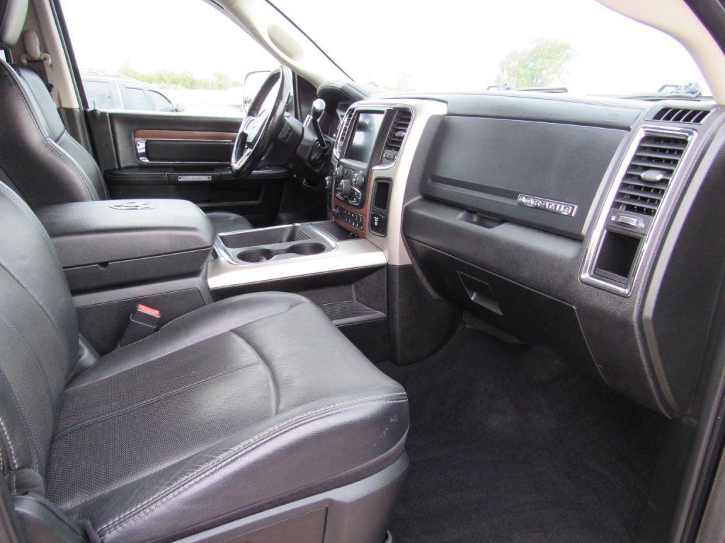 2018 RAM 3500 Image 8