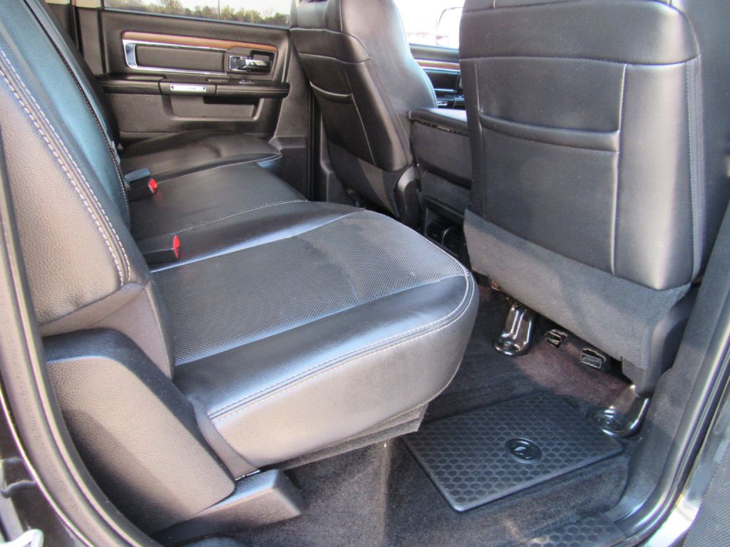 2016 RAM 3500 Image 11