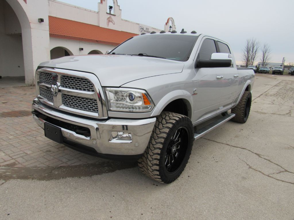 2018 RAM 2500 Image 3