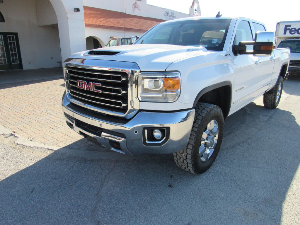 2018 GMC Sierra Image 3