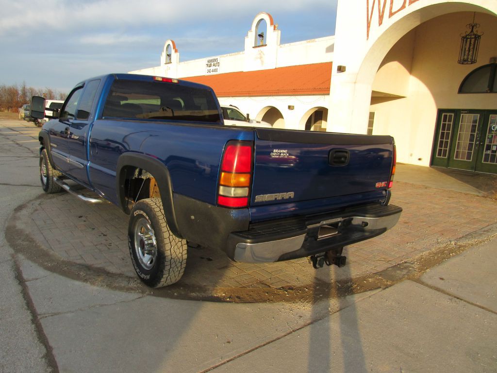 2004 GMC Sierra Image 5