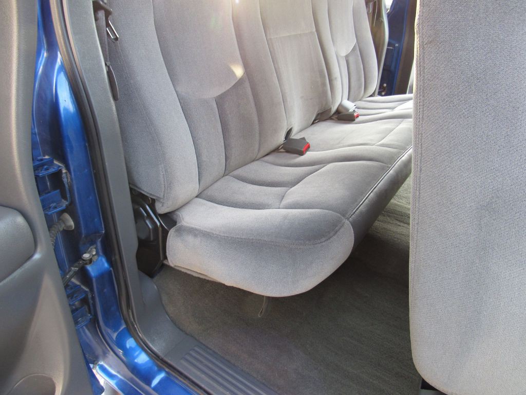 2004 GMC Sierra Image 10