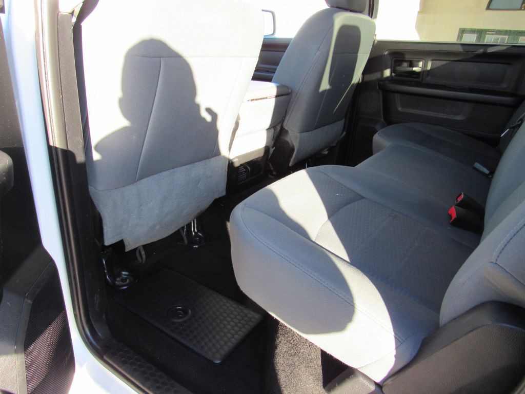 2016 RAM 2500 Image 9