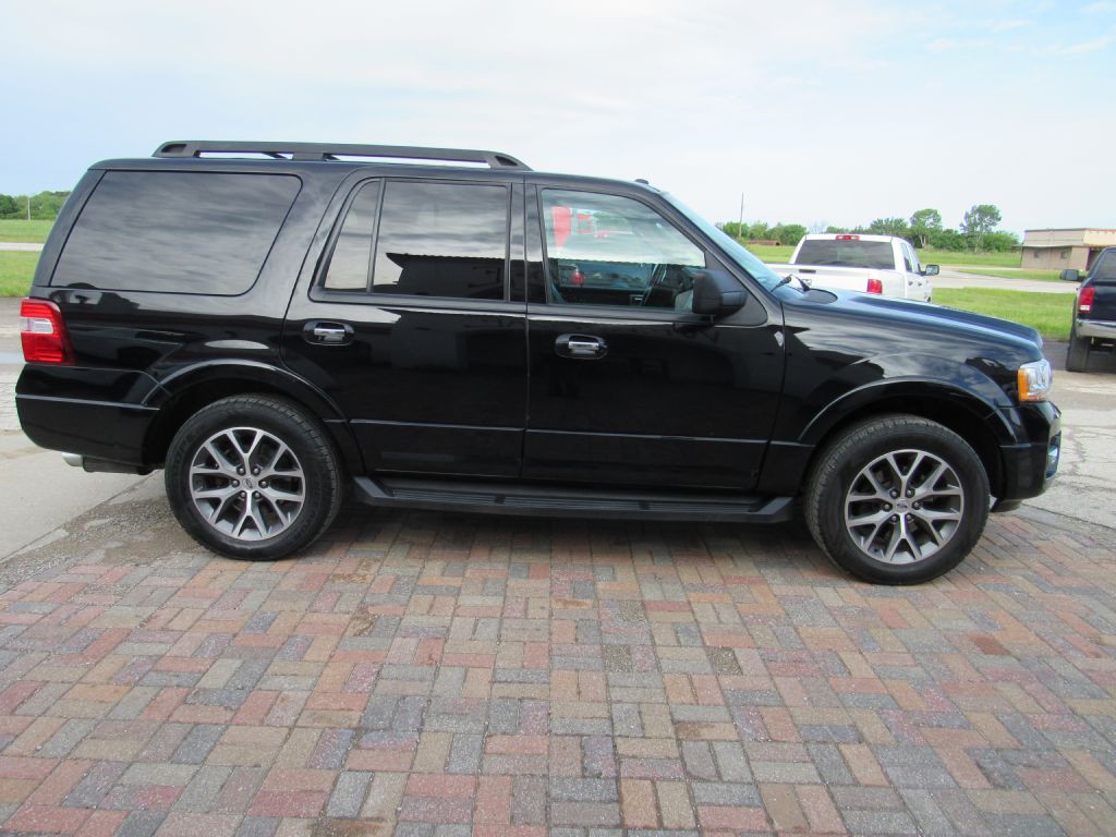 2016 Ford Expedition Image 2