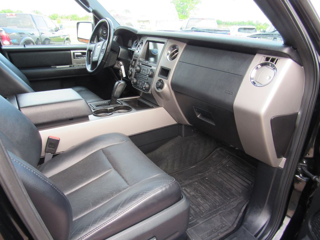 2016 Ford Expedition Image 8