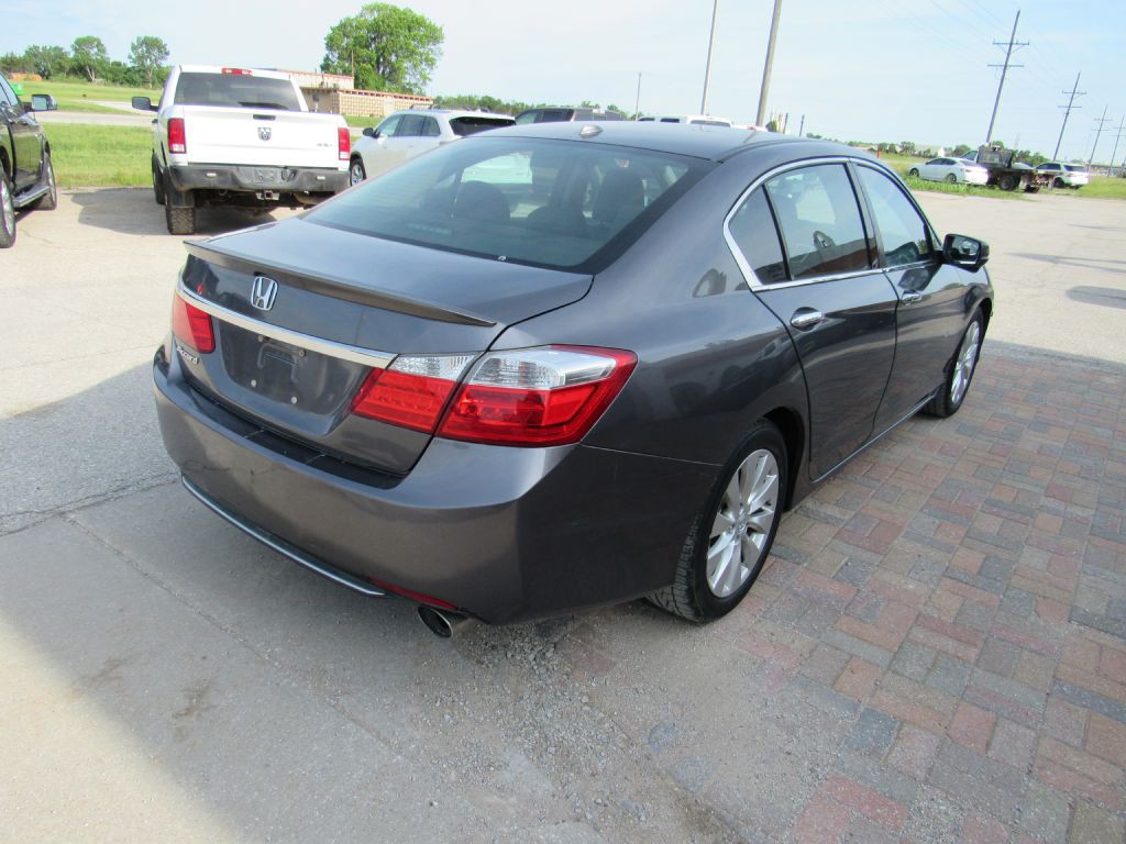 2015 Honda Accord Image 6