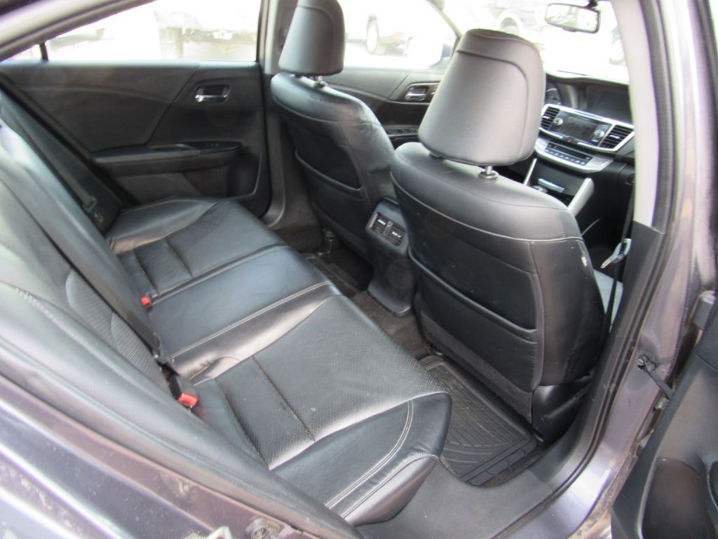 2015 Honda Accord Image 10