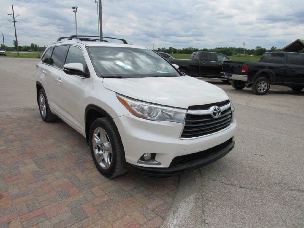 2016 Toyota Highlander Image 4