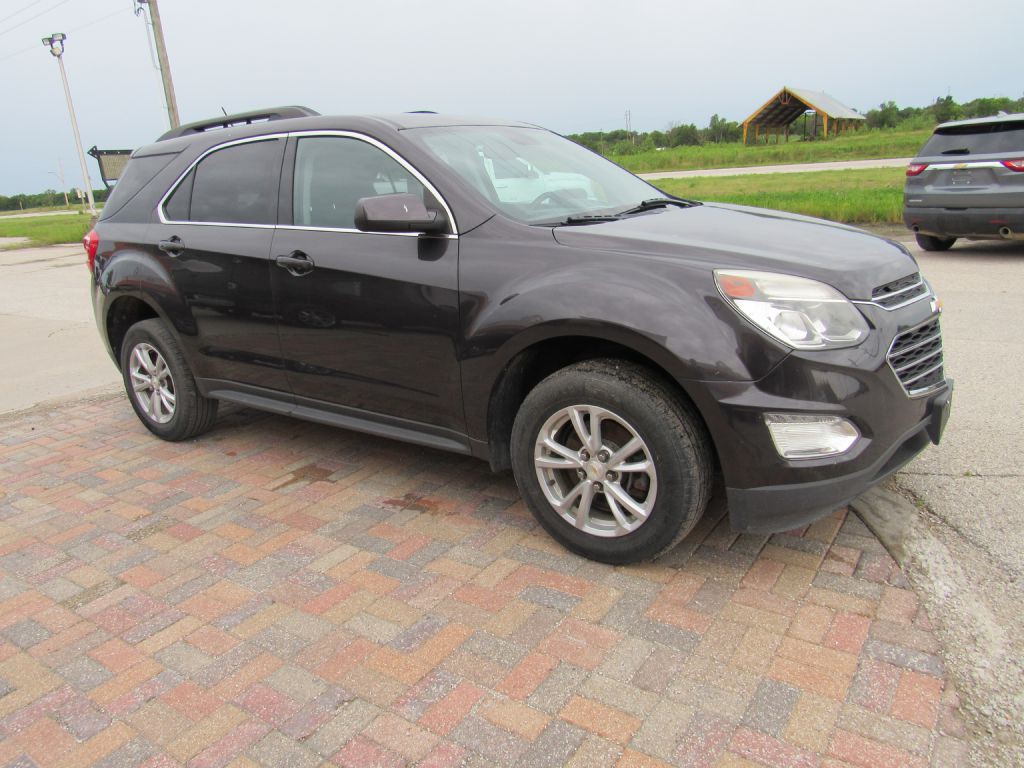 2016 Chevrolet Equinox Image 2