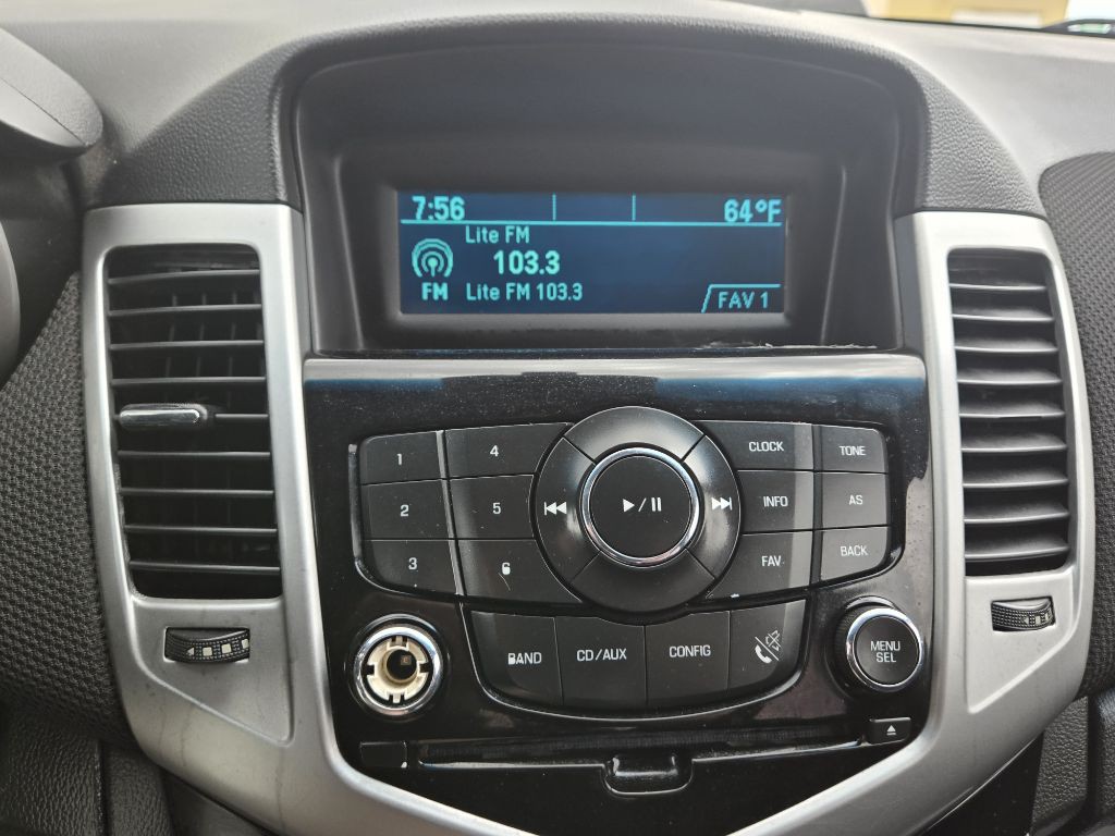 2016 Chevrolet Cruze Image 13