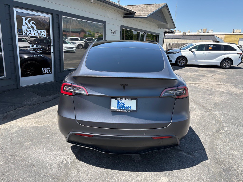 2022 Tesla Model Y Image 4