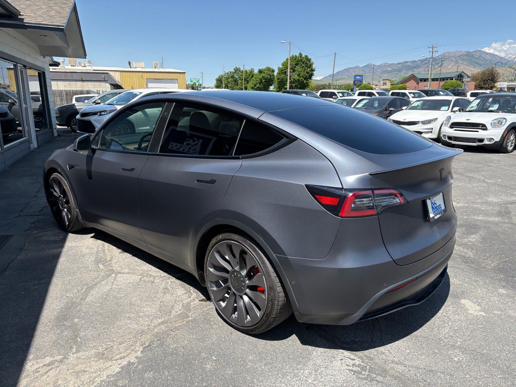 2022 Tesla Model Y Image 5