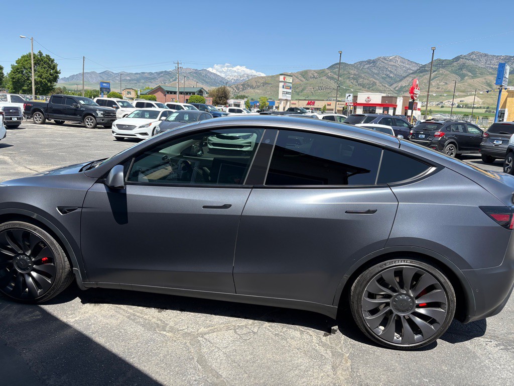 2022 Tesla Model Y Image 6