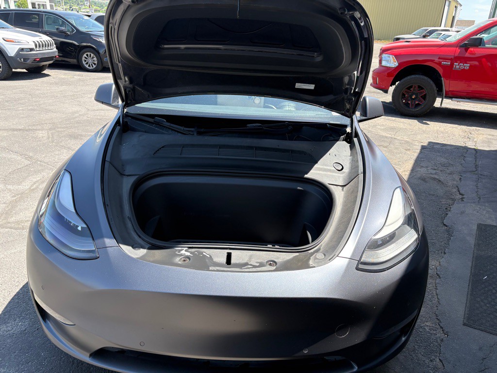 2022 Tesla Model Y Image 15