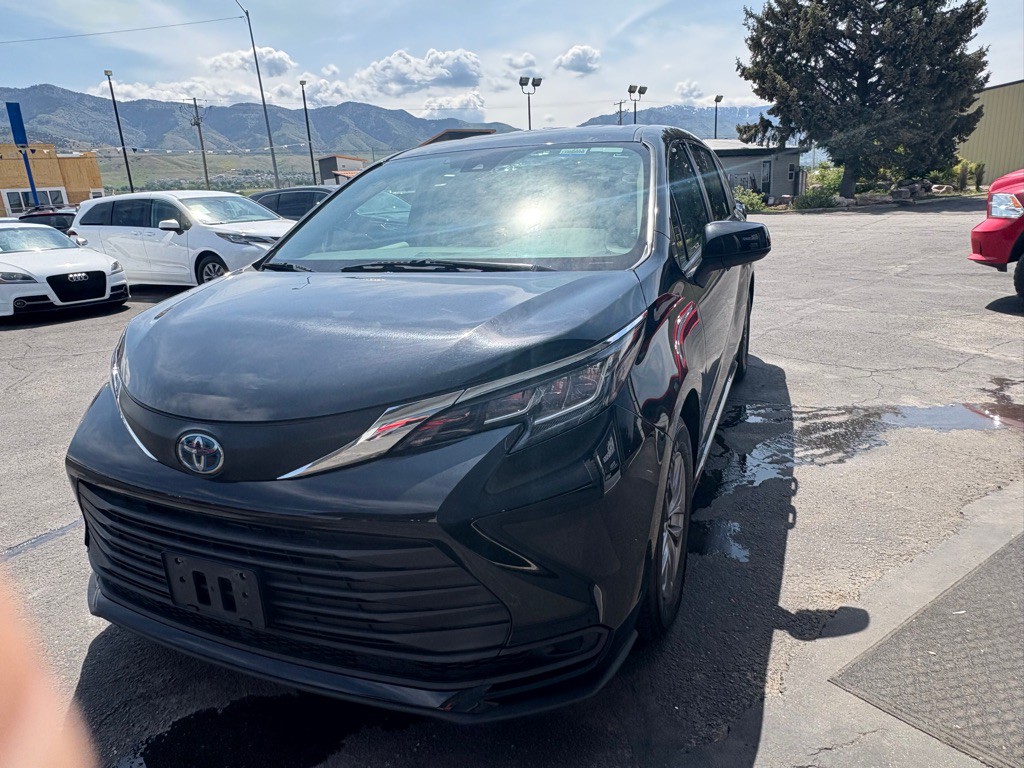 2021 Toyota Sienna Image 6