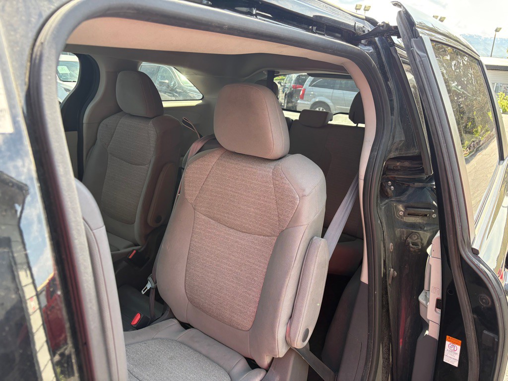 2021 Toyota Sienna Image 15