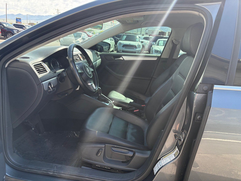 2013 Volkswagen Jetta Image 9