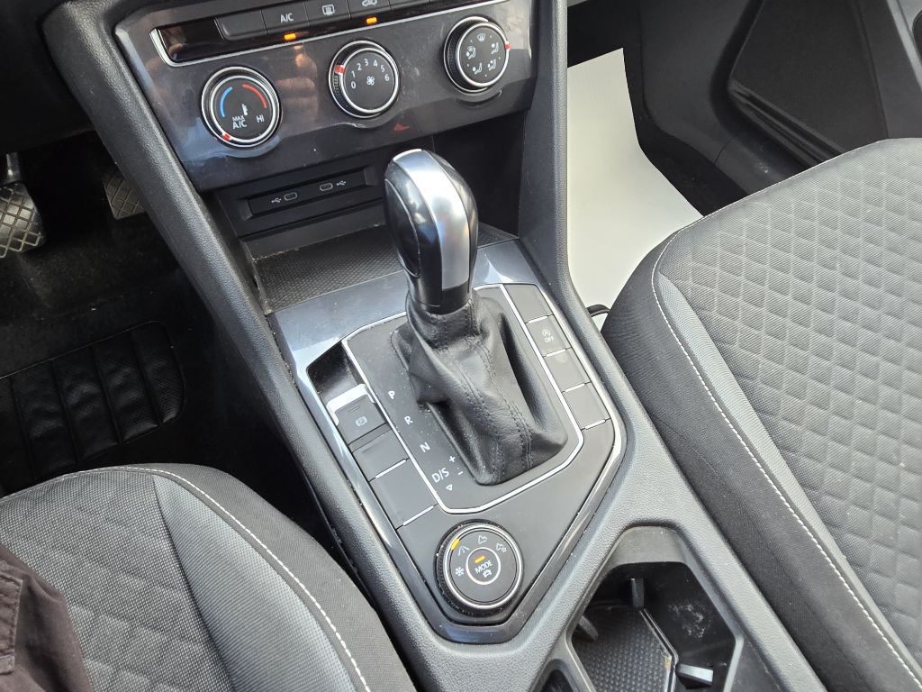 2021 Volkswagen Tiguan Image 15