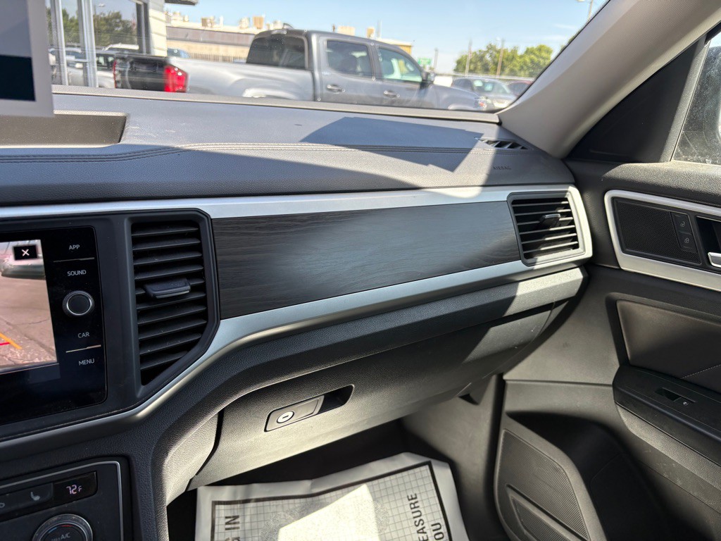 2021 Volkswagen Atlas Image 15