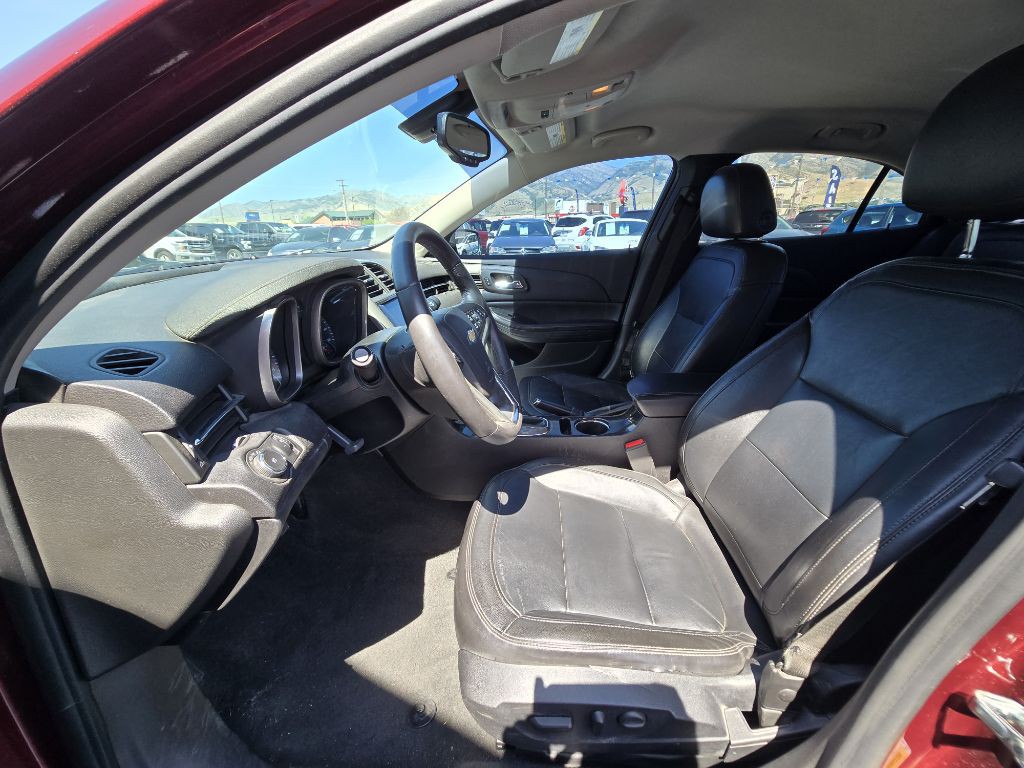 2016 Chevrolet Malibu Image 10