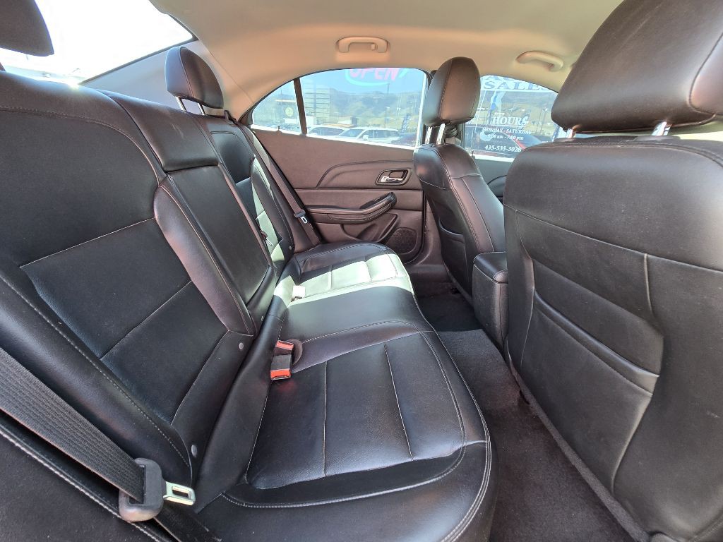 2016 Chevrolet Malibu Image 20
