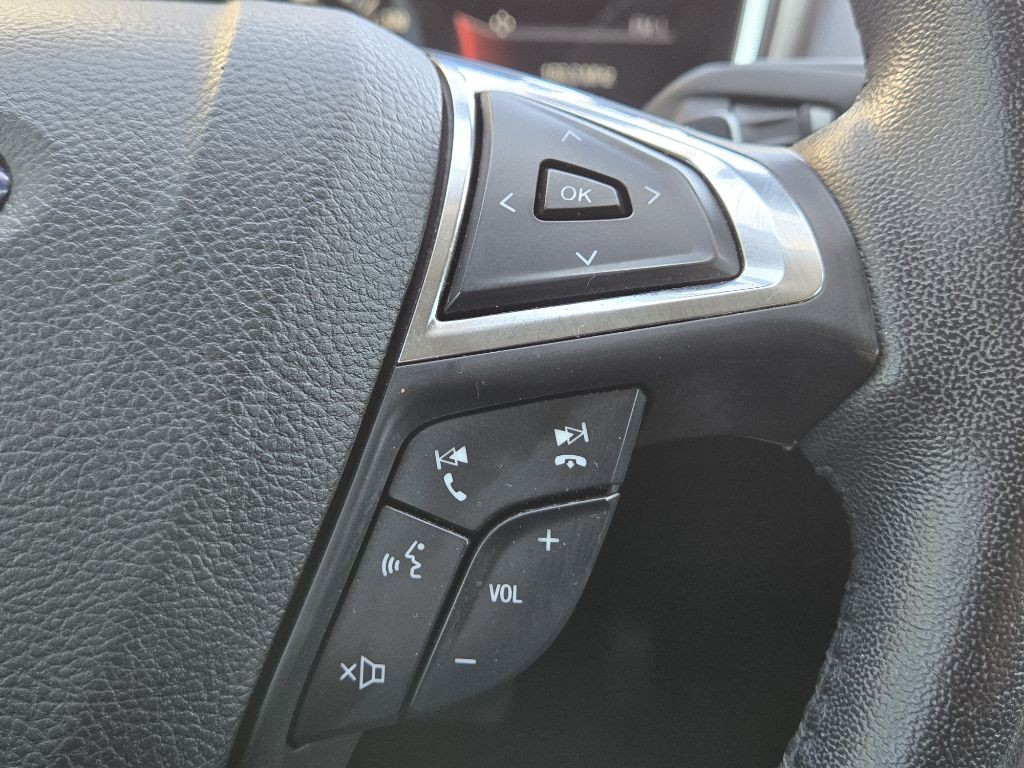 2017 Ford Fusion Image 16