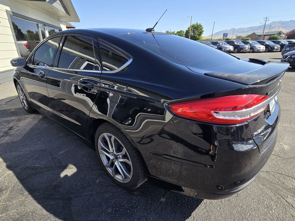 2017 Ford Fusion Image 5