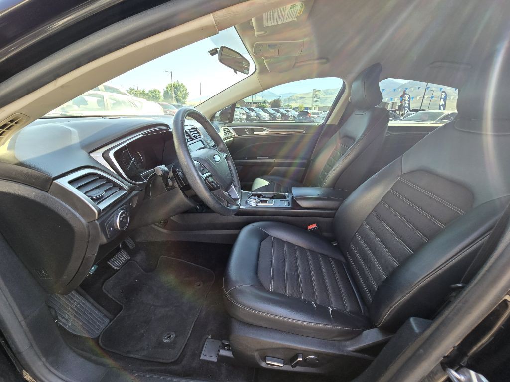 2017 Ford Fusion Image 10