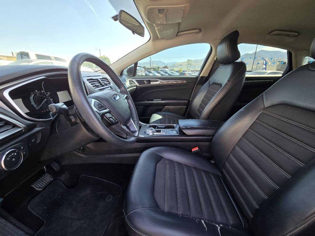 2017 Ford Fusion Image 11